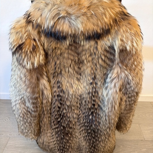 Weiss Racoon Fur Coat READ SIZE DESCRIPTION - Picture 6 of 8
